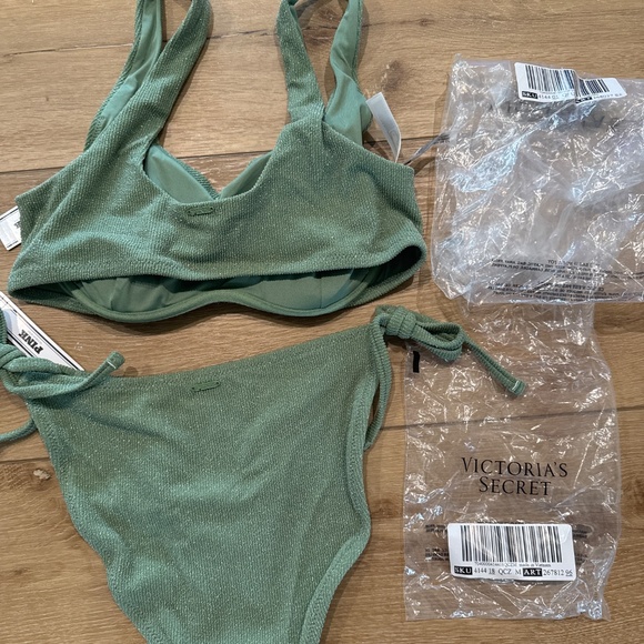 VS PINK Bikini - Picture 3 of 5